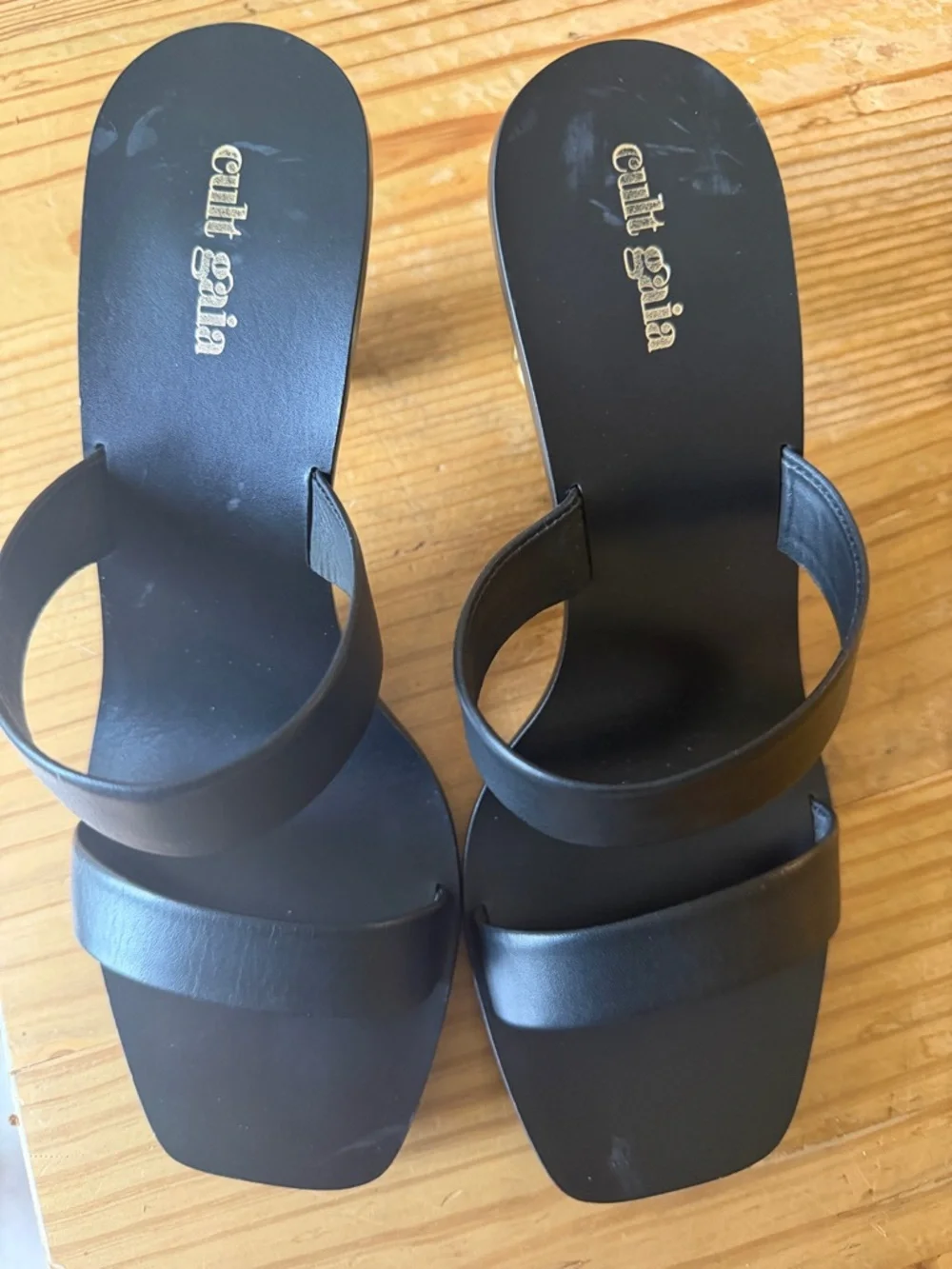 cult gaia meta sandal